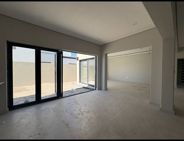 4 BEDROOM HOUSE FOR SALE IN SANDOWN